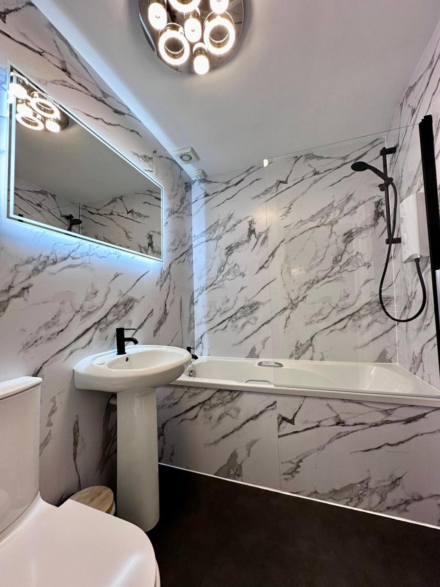 Rose Street'S Hidden Treasure- 2Bed Newly Refurbished Apt EDI Exteriér fotografie